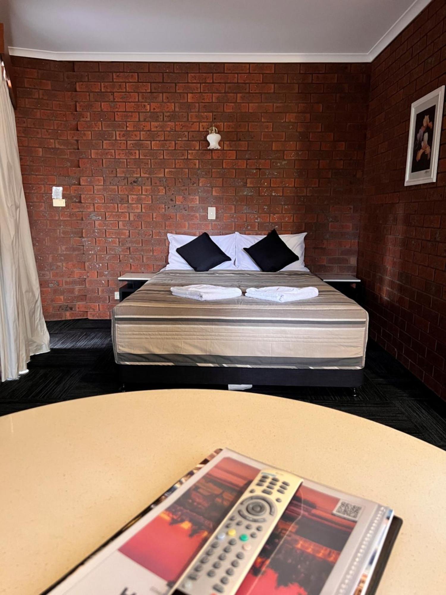 Two Rivers Motel Wentworth Екстер'єр фото