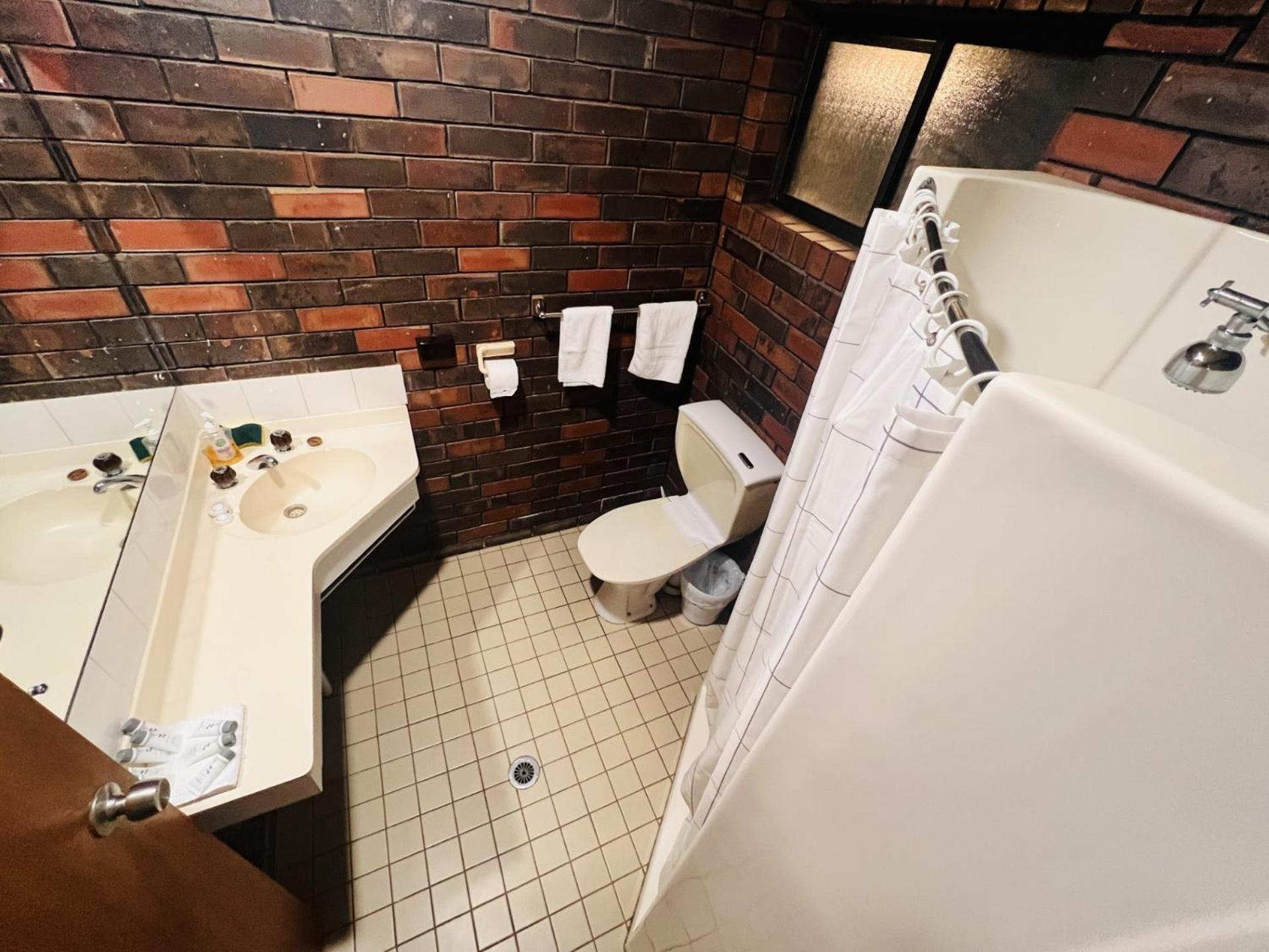 Two Rivers Motel Wentworth Екстер'єр фото