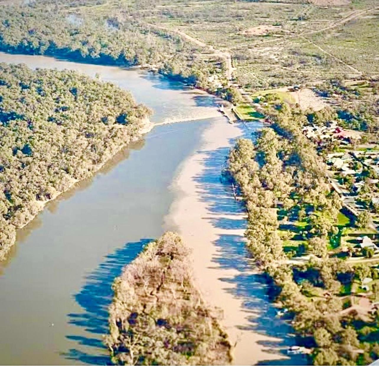 Two Rivers Motel Wentworth Екстер'єр фото